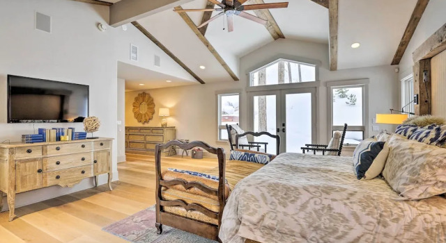 Коттедж с 4 комнатами Vail Mountain Retreat w/ Hot Tub & Deck!