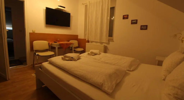 Haus Kristina, Rezervovat Hotel Hotely v Central Transdanubia s parkováním, Parkování