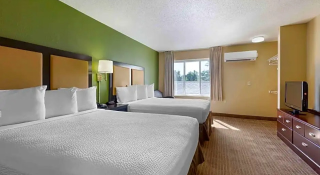 Четырёхместный номер Deluxe Extended Stay America Suites - Toledo - Maumee