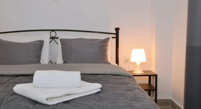 Metaxourgeio A, A Minimal Apartment, Забронировать Апартаменты/квартира Метаксургио Афины, рядом с Tower of the Winds