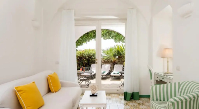 Terrace Garden View Junior Suite Sina Flora