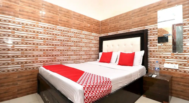 Номер Standard OYO 35497 Hotel Kapoor Residency