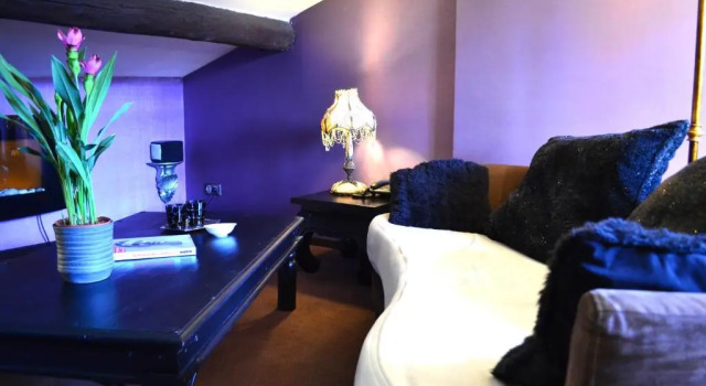Le Saint Laurent Hotel & Spa, Rezervovat Hotel Saint-Laurent-des-Arbres Gard