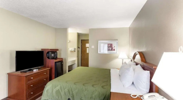 Suite Quality Inn