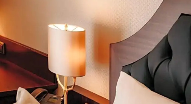 Номер Comfort с балконом Grand Hotel Karel V