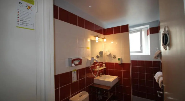 Номер Privilege Brit Hotel des Halles