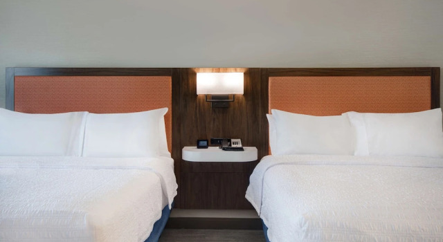 Четырёхместная студия Hampton Inn & Suites Yonkers