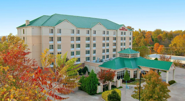 Кровать в общем номере Nash Haus Hotel