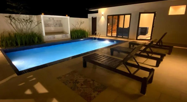 Коттедж Charis Pool Villa 2 - 3 bedroom with Private Pool