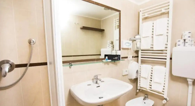 Четырёхместный номер Comfort Hotel Dolomiti - Azzurro Club