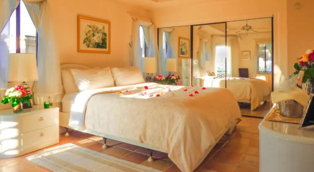 Topanga Canyon Inn Bed and Breakfast, Забронировать Отель «постель и завтрак» Топанга Большой Лос-Анджелес