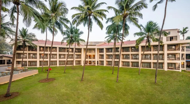 Silver Waves Resort & Spa - Daman, Buchen Sie Resort Daman Gujarat