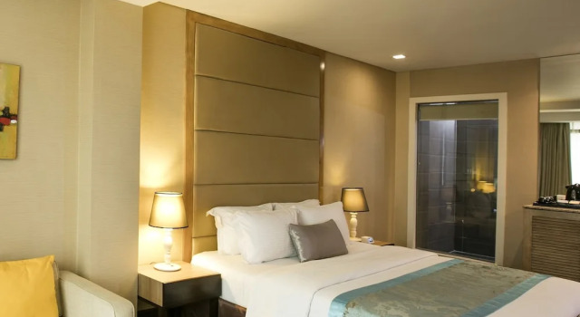 Люкс Goldberry Suites & Hotel Mactan