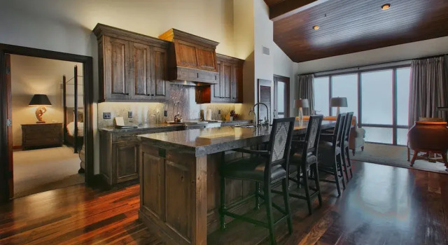 Premium Luxury One Bedroom with Hot Tub 1 Apartment Hotel by RedAwning, Varaa Huoneisto Deer Valley 