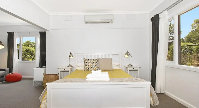 Clara Luce`, Book Hotel Bright 