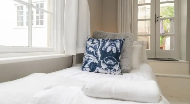 Коттедж Host Stay Temple Street Townhouse