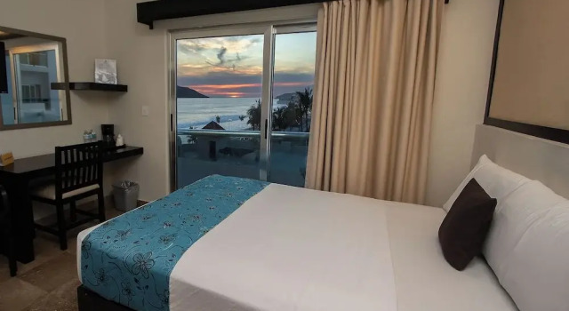 Номер Standard с видом на океан Coral Island Beach View Hotel