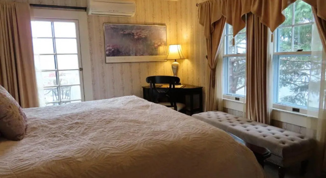 Terraluna Inn, Book Hotel Roseburg Umpqua Valley