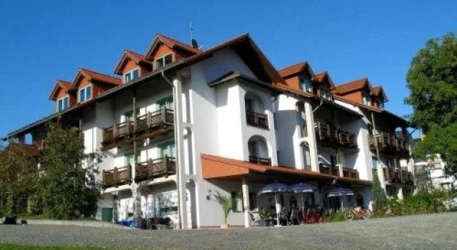 Landhotel Adler, Забронировать Отель Лойн 