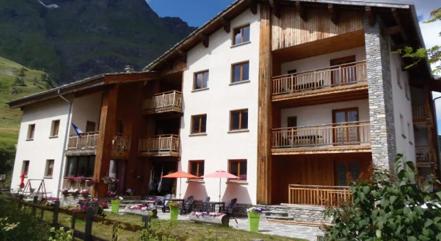 Апартаменты Цокольный этаж Chalet laubépine résidence B&B