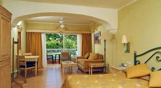 IBEROSTAR Dominica - 5 Nights, Higuey, Dominican Republic, Prenota Hotel Hotel a Punta Cana con piscina, Piscina