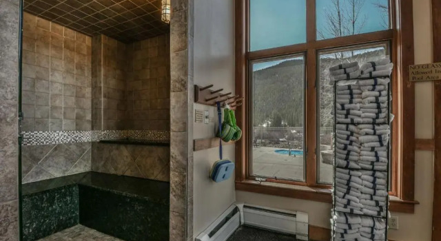 Апартаменты Red Hawk Lodge 2270