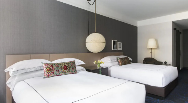 Четырёхместный номер Standard Kimpton Gray Hotel Chicago by IHG