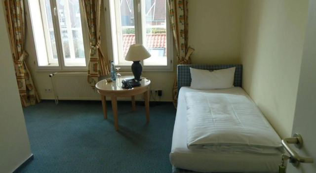 Stadthotel Gerbergasse, Забронировать Отель Отели Schaumburg Land с завтраком, Завтраки