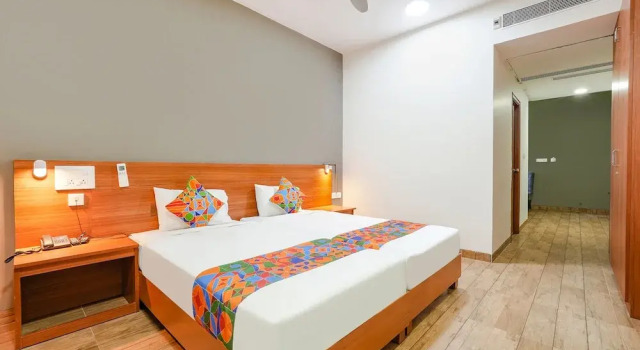 Номер Premium FabHotel D Square OMR