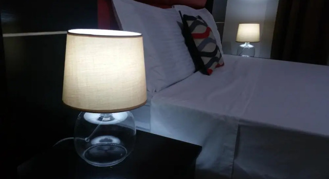 Luxury Suites E, Забронировать Отель Анхелес 