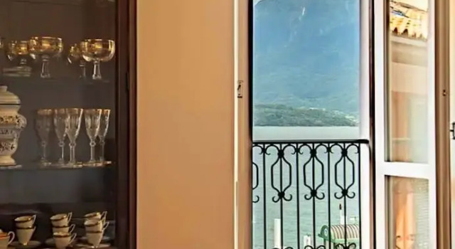 Апартаменты Superior с 3 комнатами с балконом и с видом на озеро Very Elegant Central Gravedona Lake Como