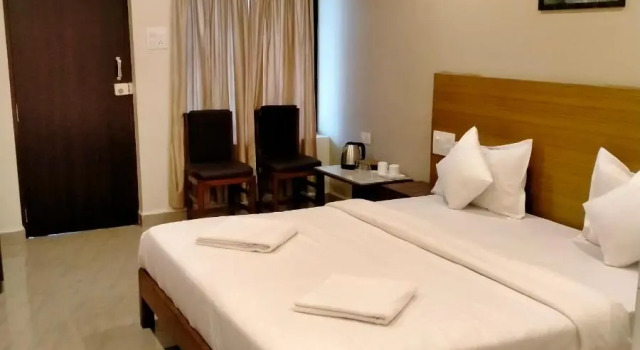 Hotel North 39 Mandrem, Varaa Hotelli Mandrem Pohjois-Goa