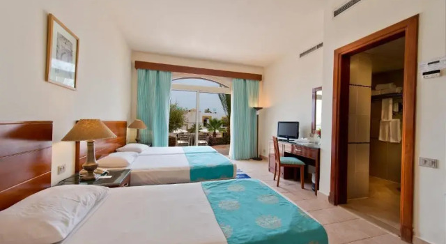 Трёхместный номер Standard с видом на сад Amphoras Blu Ultra-All Inclusive Adults Only