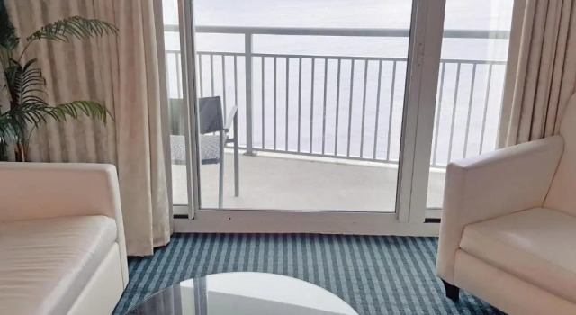 Апартаменты 15th Floor Ocean Front