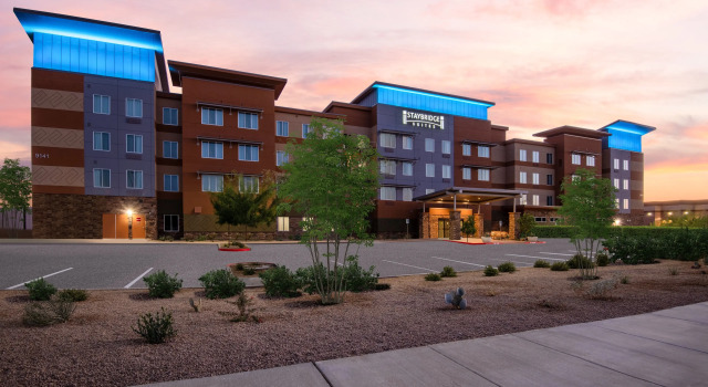 Staybridge Suites - Scottsdale - Talking Stick by IHG, Забронировать Отель Скотсдейл Phoenix Metropolitan Area