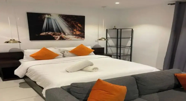 Esthetique Homes Embassy Gardens, Reserva ahora Apartamento Hoteles en Gran Acra con aparcamiento, Aparcamiento