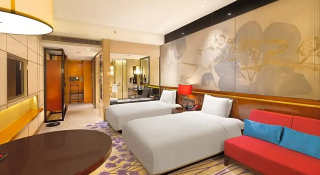 Номер Premium Crowne Plaza Chengdu West by IHG