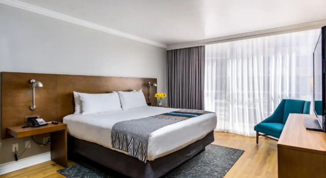 Двухместный Trendy Town and Country San Diego