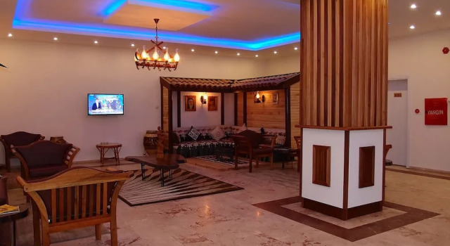 Otel Tirem, Book Hotel Hotels in Tire with Parking, Parking