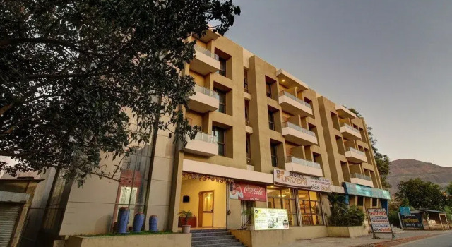 Hotel Triveni by OYO Rooms