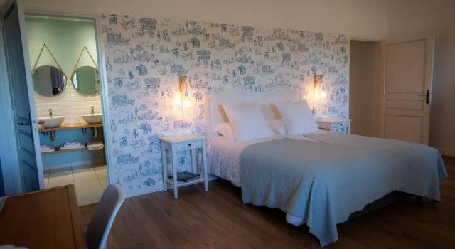 Трёхместный номер Standard Au Manoir des Loges
