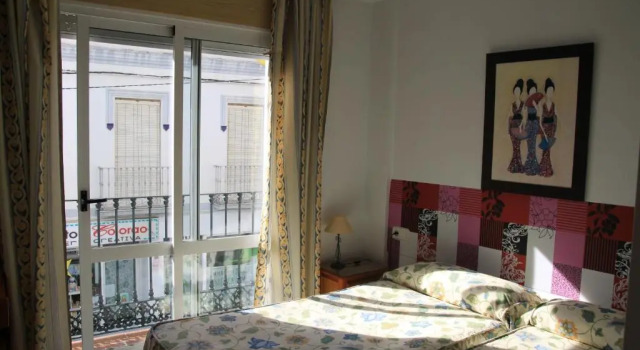Апартаменты Hostal Ana