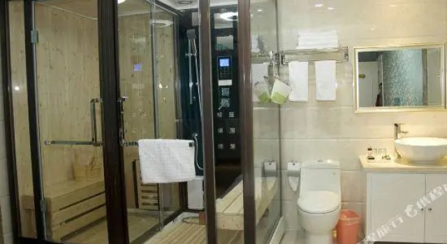 Senyuan Romantic Theme Hotel, Prenota Hotel Ezhou 