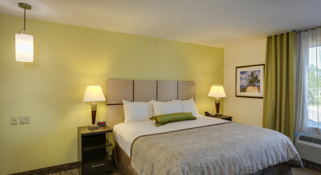 Candlewood Suites College Station At University by IHG
