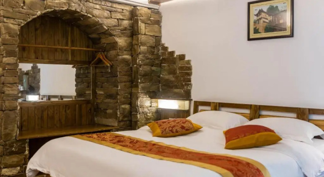 Двухместный номер с видом на горы Destination Youth Hostel-Walk 5 minutes to east entrance of national park,Coffee,Book tickets,Laundry service,Experienced tour guide service