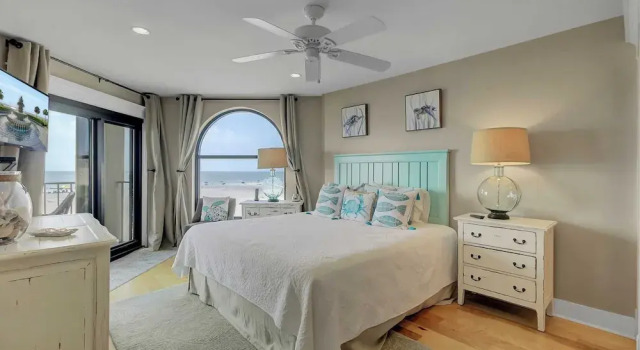 211 Seascape by Avantstay Oceanfront View + Pool