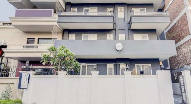 OYO Townhouse 018 Medanta
