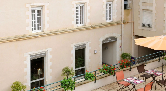 Люкс Executive Best Western Plus Poitiers Centre Le Grand Hotel