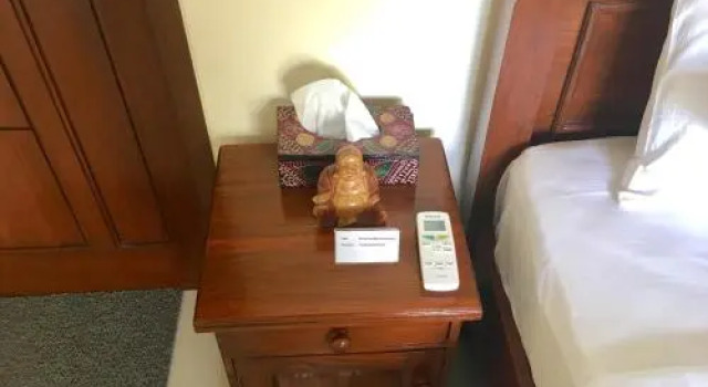 Nusa Garden Homestay, Забронировать Отель Отели Лембонган с парковкой, рядом с Пляж Нуса Лембонган, Парковка
