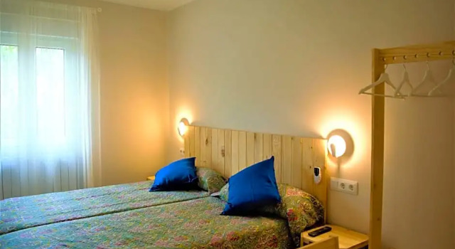 Pension Los Llanos, Book Hotel Hotels in Estella with Parking, Parking